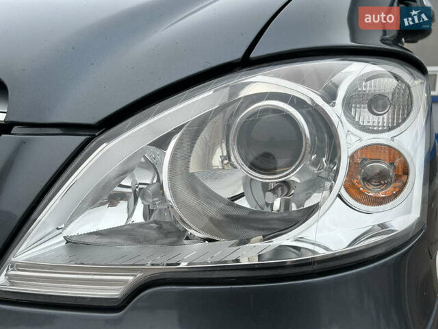 Серый Мерседес Виано, объемом двигателя 2.14 л и пробегом 392 тыс. км за 24000 $, фото 31 на Automoto.ua