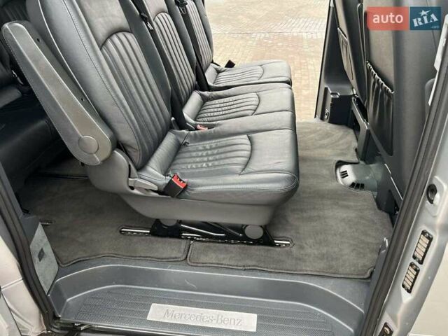 Мерседес Виано 2012 в Городенке на Automoto.ua Серый Мерседес Виано, объемом двигателя 2.99 л и пробегом 286 тыс. км за 21550 $, фото 22 на Automoto.ua
