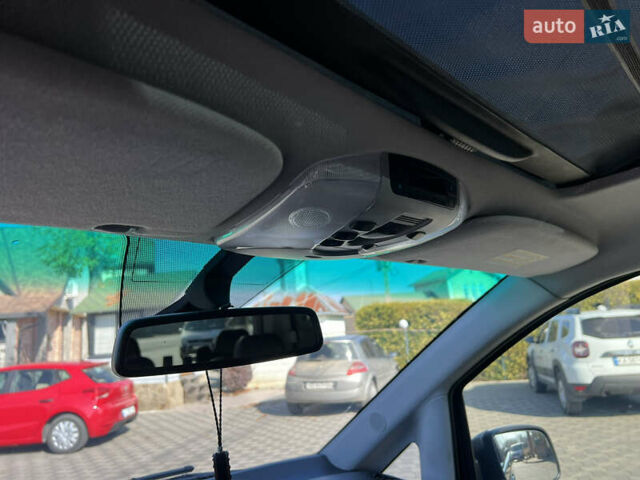 Мерседес Виано 2012 в Кицмане на Automoto.ua Серый Мерседес Виано, объемом двигателя 2.14 л и пробегом 248 тыс. км за 21422 $, фото 8 на Automoto.ua