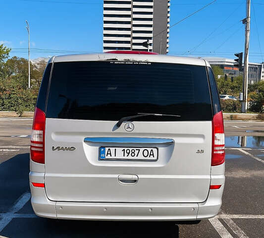 Серый Мерседес Виано, объемом двигателя 3.5 л и пробегом 305 тыс. км за 15700 $, фото 12 на Automoto.ua