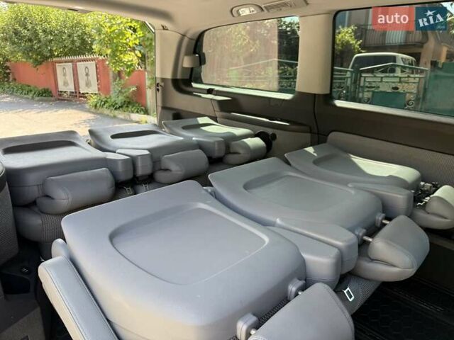 Серый Мерседес Виано, объемом двигателя 2.14 л и пробегом 293 тыс. км за 17900 $, фото 17 на Automoto.ua