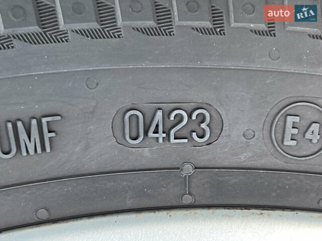 Серый Мерседес Виано, объемом двигателя 2.14 л и пробегом 222 тыс. км за 21500 $, фото 26 на Automoto.ua