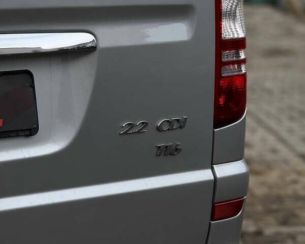 Серый Мерседес Виано, объемом двигателя 2.2 л и пробегом 221 тыс. км за 19900 $, фото 15 на Automoto.ua