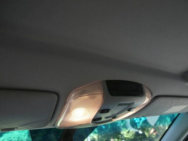 Серый Мерседес Виано, объемом двигателя 3 л и пробегом 224 тыс. км за 7700 $, фото 22 на Automoto.ua