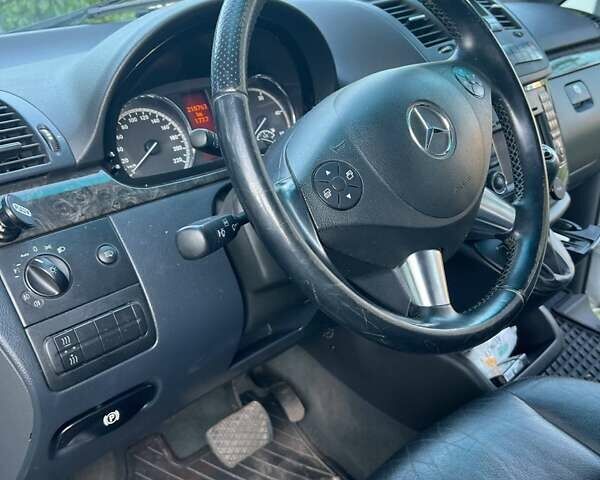 Серый Мерседес Виано, объемом двигателя 2.2 л и пробегом 226 тыс. км за 24200 $, фото 62 на Automoto.ua