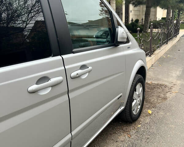 Серый Мерседес Виано, объемом двигателя 2.2 л и пробегом 226 тыс. км за 24200 $, фото 52 на Automoto.ua