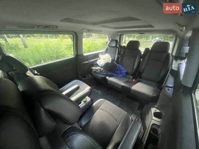 Мерседес Виано 2013 в Харькове на Automoto.ua Серый Мерседес Виано, объемом двигателя 2.14 л и пробегом 162 тыс. км за 25000 $, фото 8 на Automoto.ua