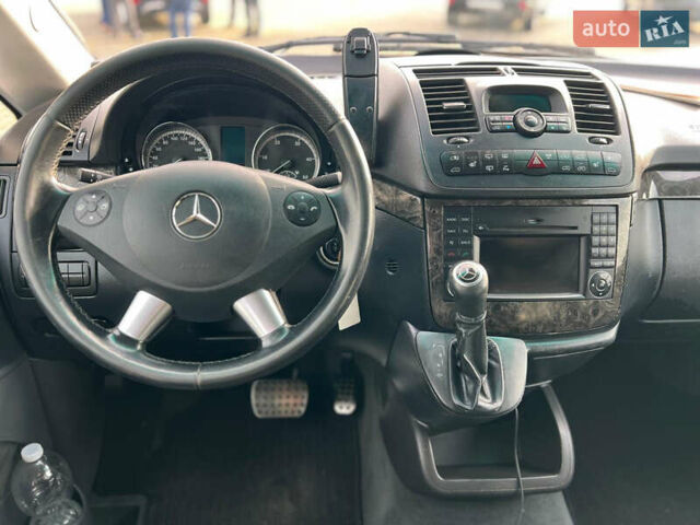 Сірий Мерседес Віано, об'ємом двигуна 3 л та пробігом 235 тис. км за 25600 $, фото 9 на Automoto.ua