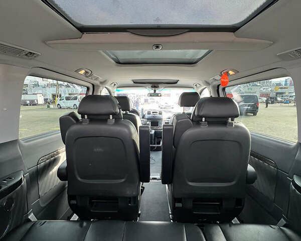 Сірий Мерседес Віано, об'ємом двигуна 3 л та пробігом 235 тис. км за 25600 $, фото 11 на Automoto.ua