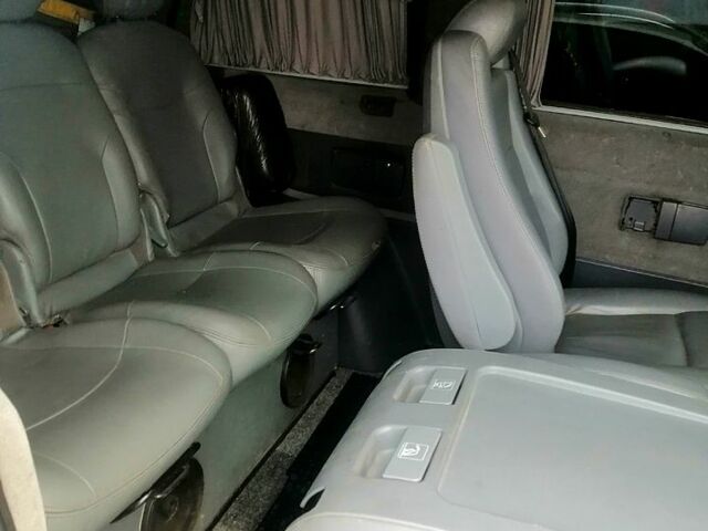 Сірий Мерседес Віано, об'ємом двигуна 2.2 л та пробігом 530 тис. км за 8000 $, фото 5 на Automoto.ua