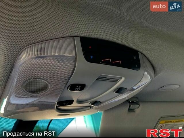 Сірий Мерседес Віано, об'ємом двигуна 3 л та пробігом 394 тис. км за 19299 $, фото 10 на Automoto.ua