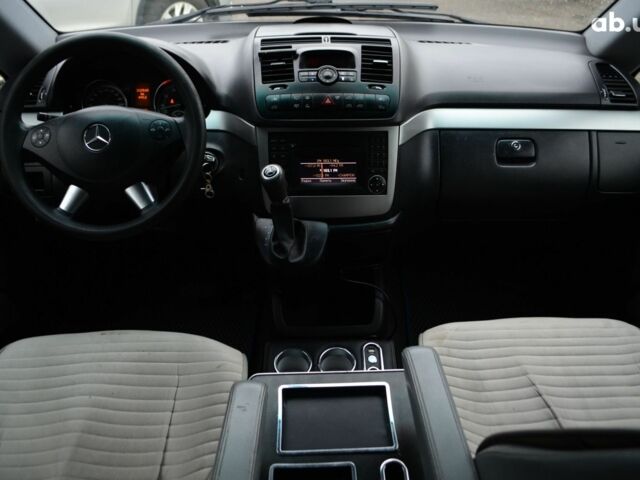 Сірий Мерседес Віано, об'ємом двигуна 3.5 л та пробігом 302 тис. км за 14300 $, фото 6 на Automoto.ua