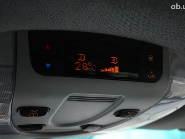 Сірий Мерседес Віано, об'ємом двигуна 3.5 л та пробігом 302 тис. км за 14300 $, фото 14 на Automoto.ua