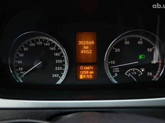 Сірий Мерседес Віано, об'ємом двигуна 3.5 л та пробігом 302 тис. км за 14300 $, фото 12 на Automoto.ua