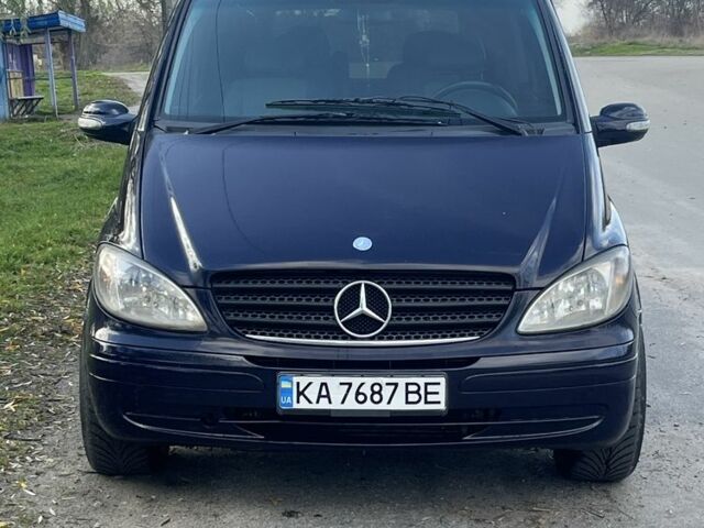 Синий Мерседес Виано, объемом двигателя 2.2 л и пробегом 460 тыс. км за 7000 $, фото 5 на Automoto.ua