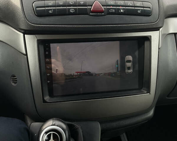 Зеленый Мерседес Виано, объемом двигателя 2.15 л и пробегом 400 тыс. км за 11900 $, фото 6 на Automoto.ua