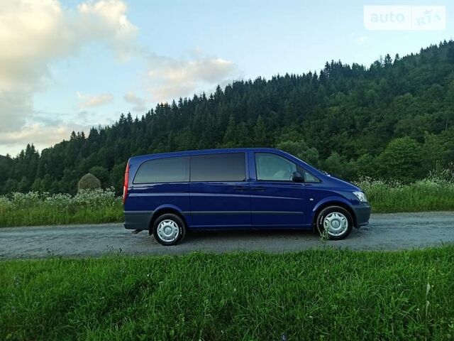 Синий Мерседес Vito 113, объемом двигателя 2.2 л и пробегом 220 тыс. км за 13800 $, фото 2 на Automoto.ua