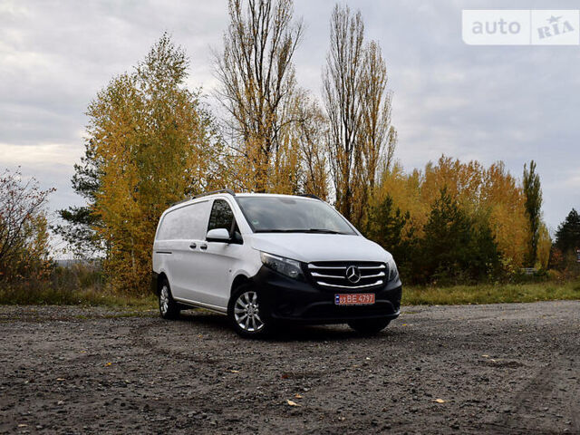 Белый Мерседес Vito 114, объемом двигателя 2.2 л и пробегом 102 тыс. км за 18400 $, фото 5 на Automoto.ua