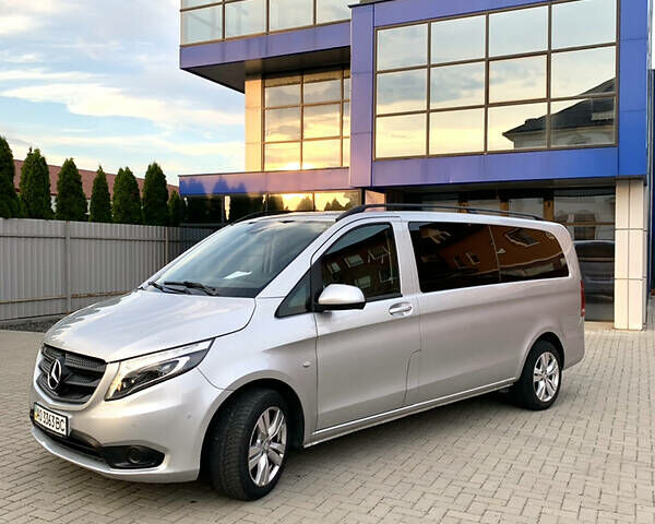 Серый Мерседес Vito 114, объемом двигателя 2.2 л и пробегом 97 тыс. км за 25000 $, фото 3 на Automoto.ua