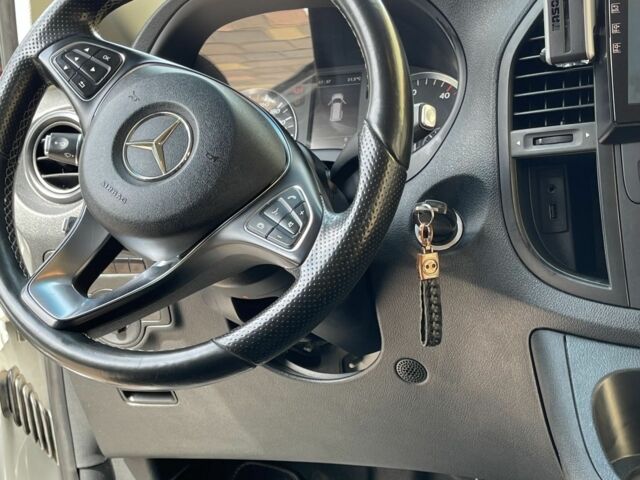 Белый Мерседес Вито, объемом двигателя 2 л и пробегом 230 тыс. км за 26000 $, фото 6 на Automoto.ua