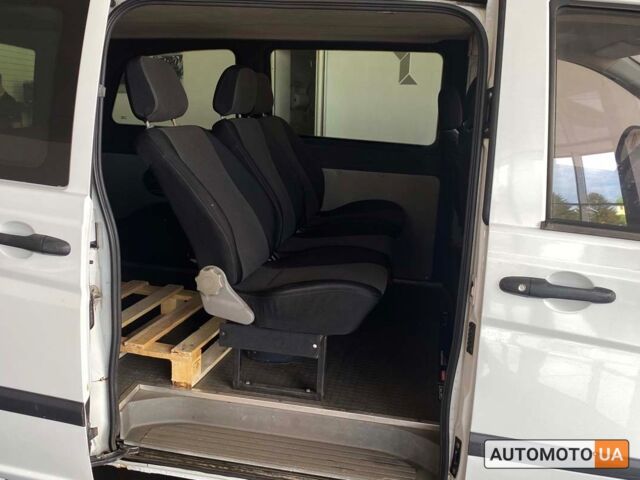 Белый Мерседес Вито, объемом двигателя 2.1 л и пробегом 217 тыс. км за 7300 $, фото 12 на Automoto.ua