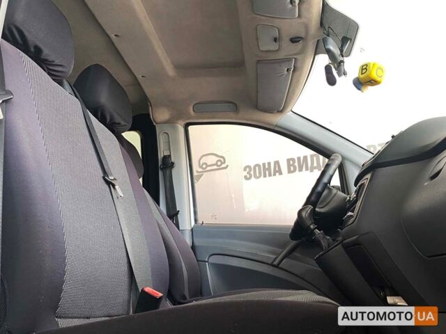 Белый Мерседес Вито, объемом двигателя 2.1 л и пробегом 217 тыс. км за 7300 $, фото 8 на Automoto.ua