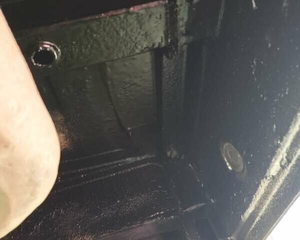 Білий Мерседес Віто, об'ємом двигуна 2.15 л та пробігом 350 тис. км за 4499 $, фото 7 на Automoto.ua