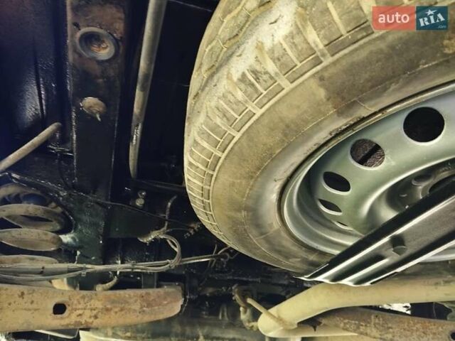 Білий Мерседес Віто, об'ємом двигуна 2.15 л та пробігом 350 тис. км за 4499 $, фото 9 на Automoto.ua