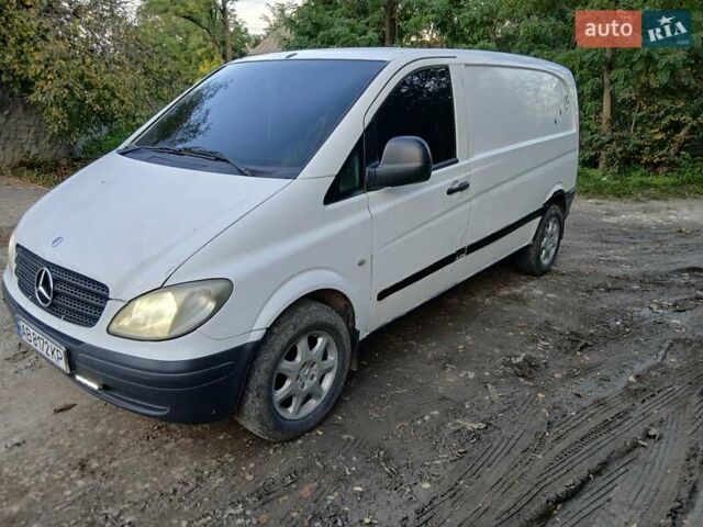 Белый Мерседес Вито, объемом двигателя 2.15 л и пробегом 300 тыс. км за 3000 $, фото 3 на Automoto.ua