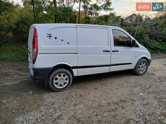 Белый Мерседес Вито, объемом двигателя 2.15 л и пробегом 300 тыс. км за 3000 $, фото 7 на Automoto.ua
