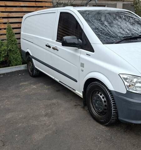 Белый Мерседес Вито, объемом двигателя 2.14 л и пробегом 270 тыс. км за 10500 $, фото 6 на Automoto.ua