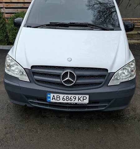 Белый Мерседес Вито, объемом двигателя 2.14 л и пробегом 270 тыс. км за 10500 $, фото 10 на Automoto.ua