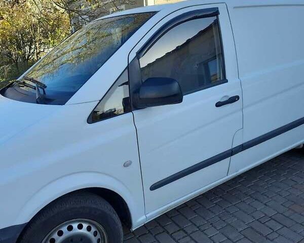 Белый Мерседес Вито, объемом двигателя 2.14 л и пробегом 456 тыс. км за 8000 $, фото 28 на Automoto.ua