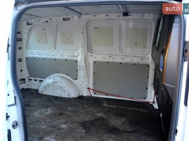 Белый Мерседес Вито, объемом двигателя 2.15 л и пробегом 357 тыс. км за 8999 $, фото 18 на Automoto.ua