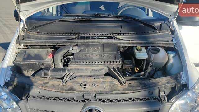 Белый Мерседес Вито, объемом двигателя 2.14 л и пробегом 313 тыс. км за 13850 $, фото 23 на Automoto.ua