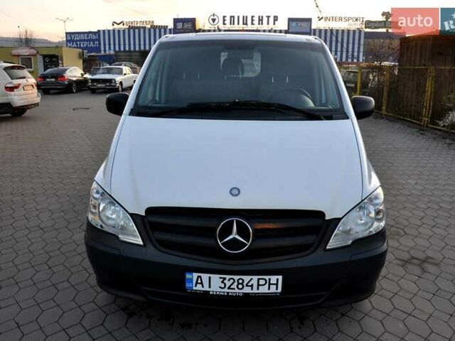 Белый Мерседес Вито, объемом двигателя 2.15 л и пробегом 357 тыс. км за 8999 $, фото 3 на Automoto.ua