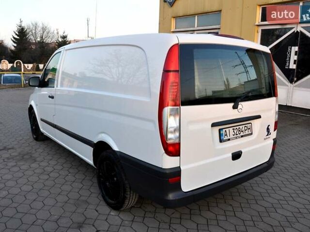 Белый Мерседес Вито, объемом двигателя 2.15 л и пробегом 357 тыс. км за 8999 $, фото 8 на Automoto.ua