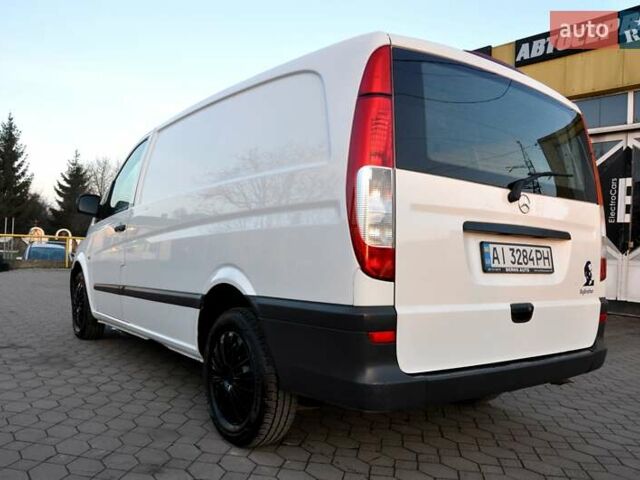 Белый Мерседес Вито, объемом двигателя 2.15 л и пробегом 357 тыс. км за 8999 $, фото 9 на Automoto.ua