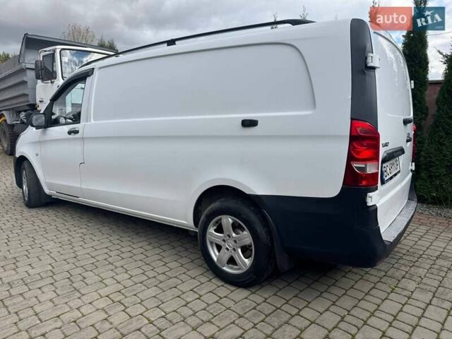 Белый Мерседес Вито, объемом двигателя 2.14 л и пробегом 270 тыс. км за 15900 $, фото 9 на Automoto.ua