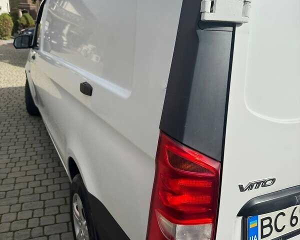 Белый Мерседес Вито, объемом двигателя 2.14 л и пробегом 270 тыс. км за 15900 $, фото 12 на Automoto.ua