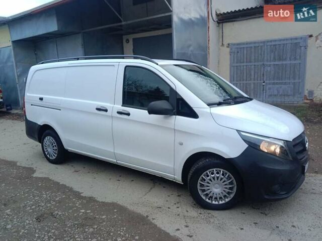 Белый Мерседес Вито, объемом двигателя 1.6 л и пробегом 137 тыс. км за 15100 $, фото 1 на Automoto.ua