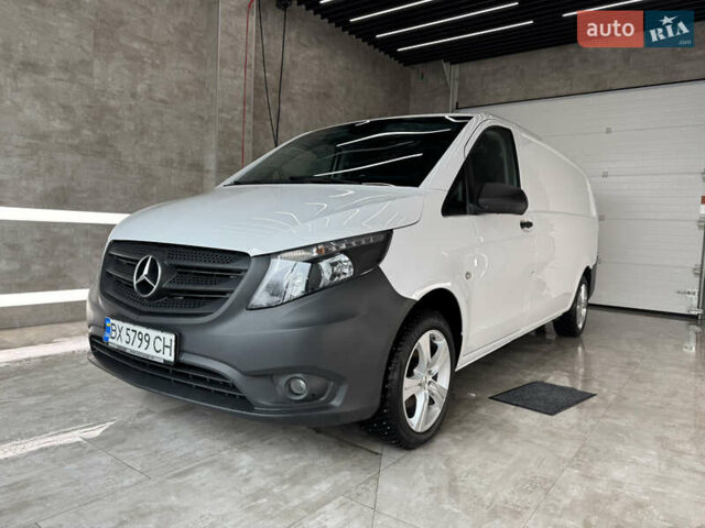 Белый Мерседес Вито, объемом двигателя 2.14 л и пробегом 143 тыс. км за 15999 $, фото 2 на Automoto.ua