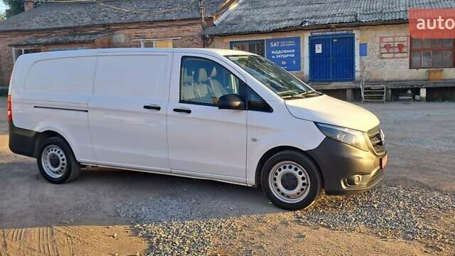 Білий Мерседес Віто, об'ємом двигуна 2.15 л та пробігом 319 тис. км за 18900 $, фото 7 на Automoto.ua