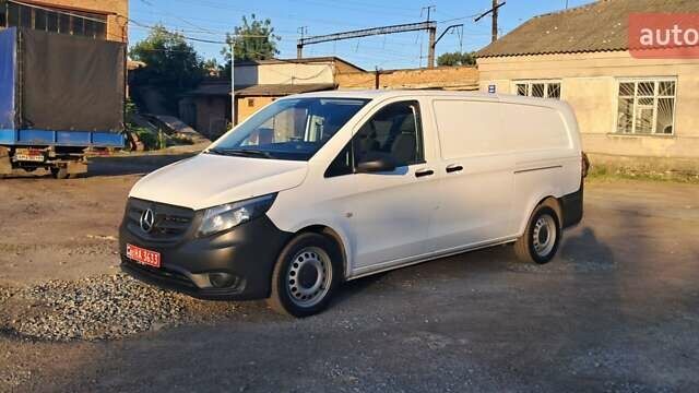 Білий Мерседес Віто, об'ємом двигуна 2.15 л та пробігом 319 тис. км за 18900 $, фото 3 на Automoto.ua