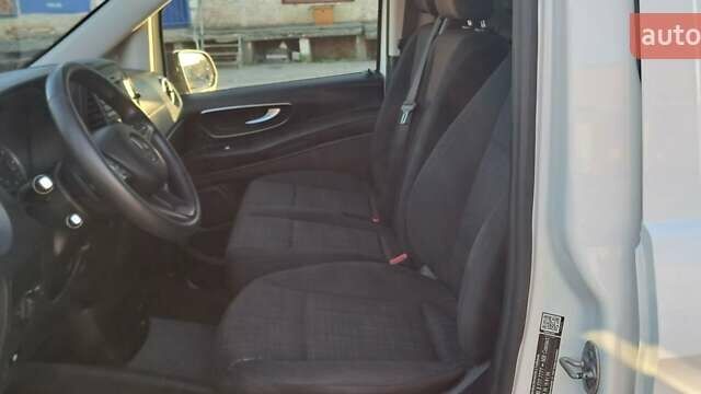 Білий Мерседес Віто, об'ємом двигуна 2.15 л та пробігом 319 тис. км за 18900 $, фото 30 на Automoto.ua