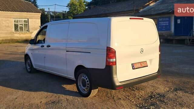 Білий Мерседес Віто, об'ємом двигуна 2.15 л та пробігом 319 тис. км за 18900 $, фото 13 на Automoto.ua
