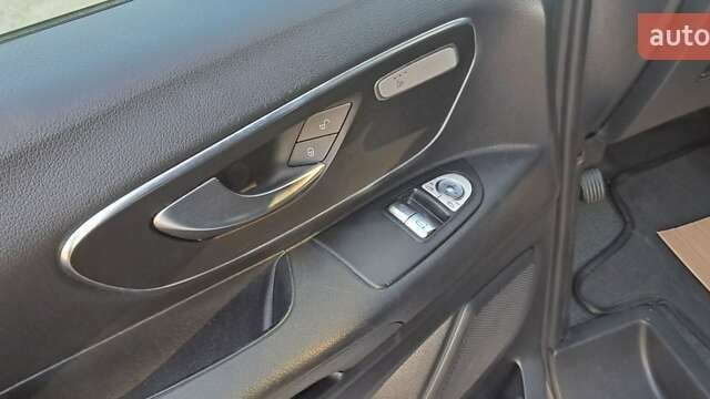 Білий Мерседес Віто, об'ємом двигуна 2.15 л та пробігом 319 тис. км за 18900 $, фото 32 на Automoto.ua