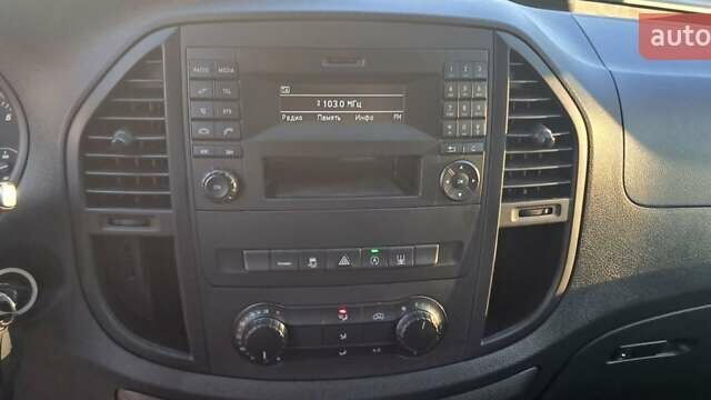 Білий Мерседес Віто, об'ємом двигуна 2.15 л та пробігом 319 тис. км за 18900 $, фото 26 на Automoto.ua