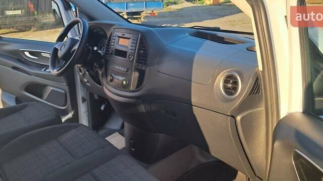 Білий Мерседес Віто, об'ємом двигуна 2.15 л та пробігом 319 тис. км за 18900 $, фото 34 на Automoto.ua