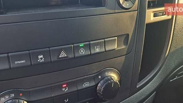 Білий Мерседес Віто, об'ємом двигуна 2.15 л та пробігом 319 тис. км за 18900 $, фото 25 на Automoto.ua